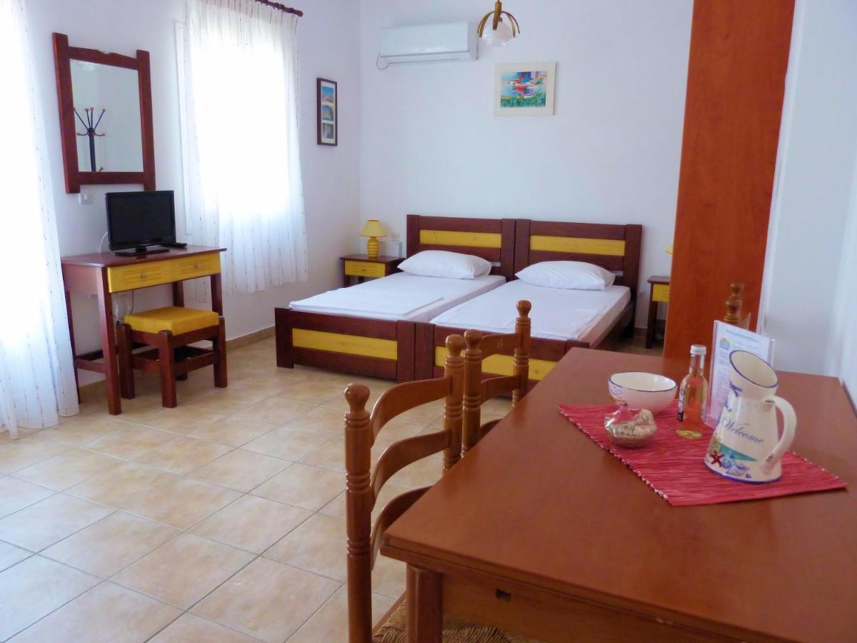Ioli Apartments Alopronia Buitenkant foto