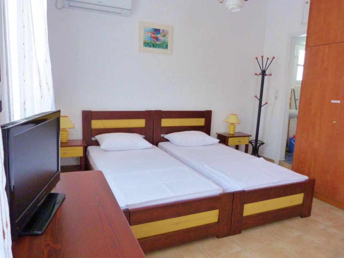 Ioli Apartments Alopronia Buitenkant foto