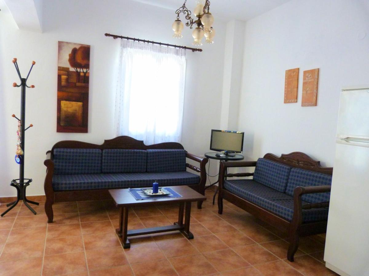 Ioli Apartments Alopronia Buitenkant foto