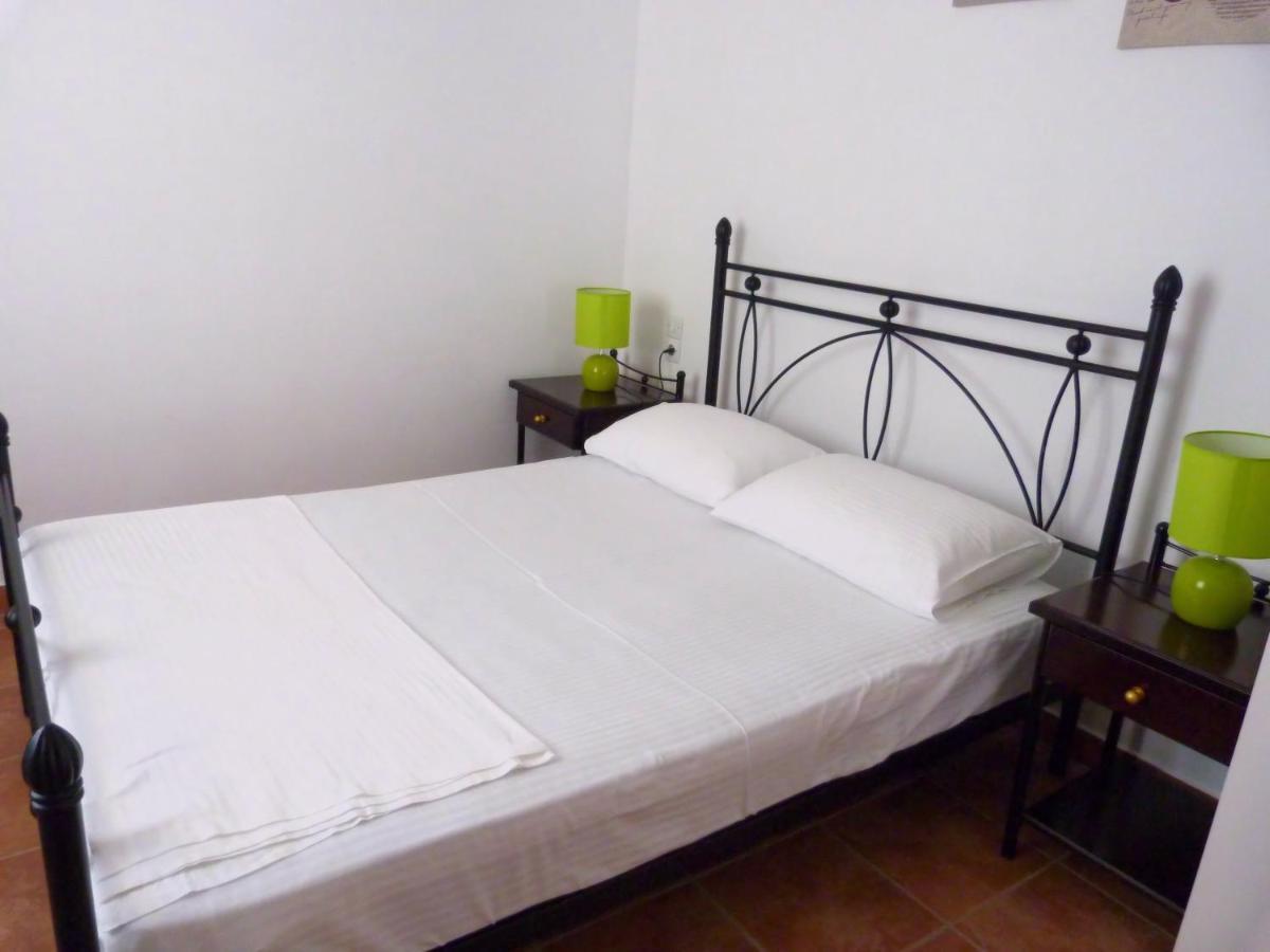 Ioli Apartments Alopronia Buitenkant foto