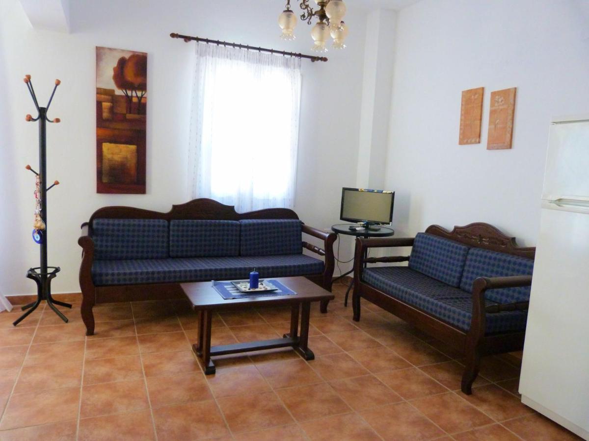 Ioli Apartments Alopronia Buitenkant foto