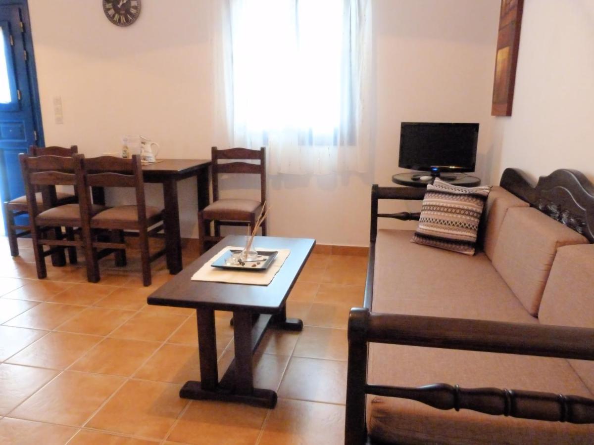 Ioli Apartments Alopronia Buitenkant foto